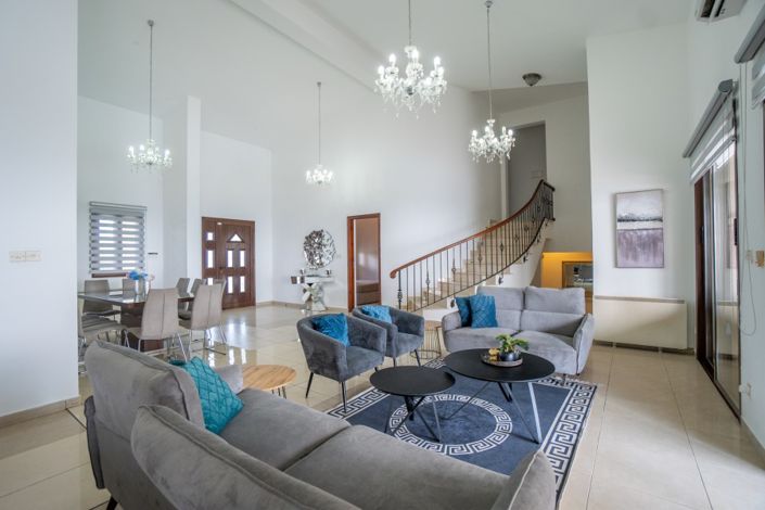 Image No.3-5 Bed Villa for sale