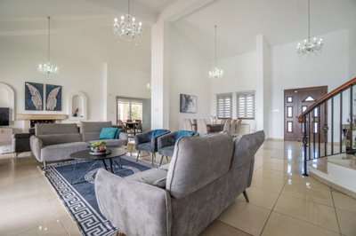 Detached Villa For Sale  in  Kathikas