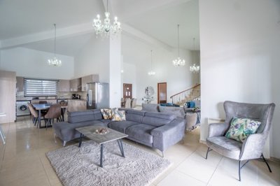 Detached Villa For Sale  in  Kathikas