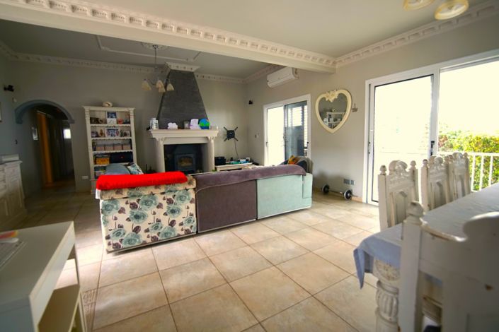 Image No.3-3 Bed Villa for sale