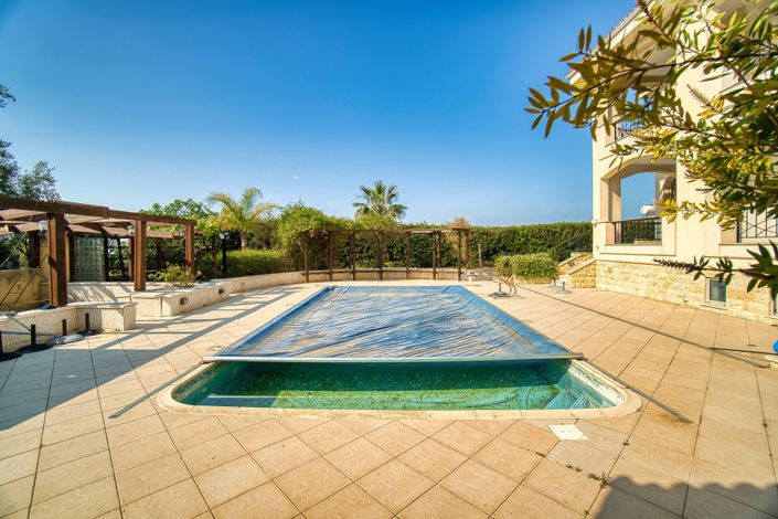 Image No.6-4 Bed Villa for sale