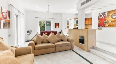 Detached Villa For Sale  in  Latchi