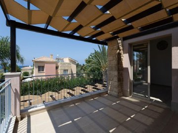 Detached Villa For Sale  in  Polis