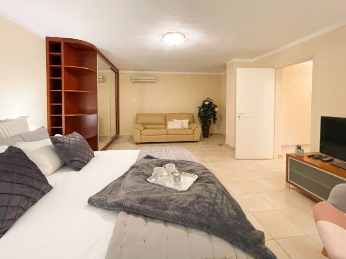 Image No.10-3 Bed Villa for sale