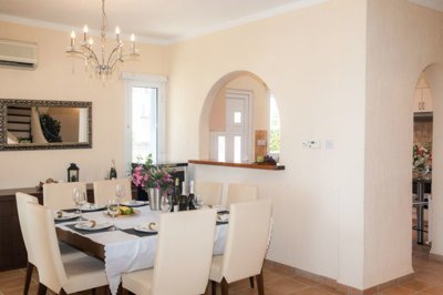 Detached Villa For Sale  in  Chloraka