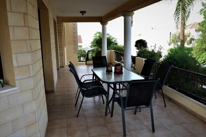 Image No.8-6 Bed Villa for sale