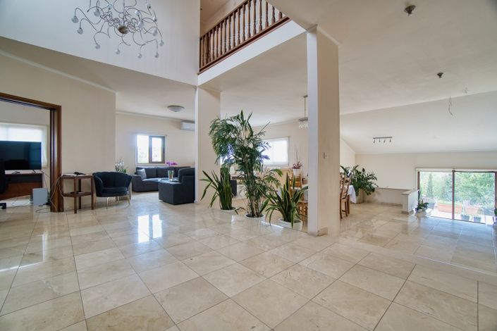 Image No.6-5 Bed Villa for sale