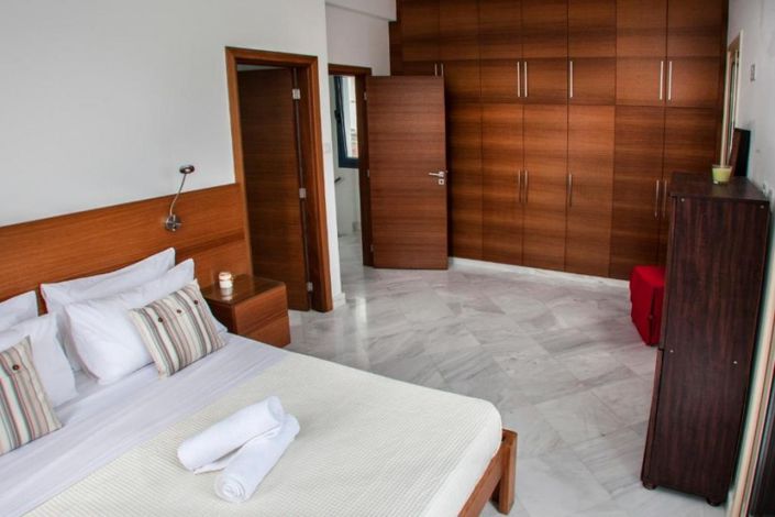 Image No.10-4 Bed Villa for sale