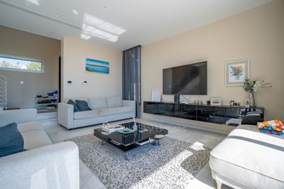 Detached Villa For Sale  in  Ayios Athanasios