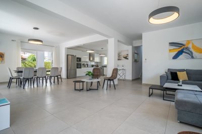 Detached Villa For Sale  in  Pegia - Coral Bay