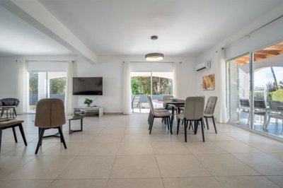 Detached Villa For Sale  in  Pegia - Coral Bay