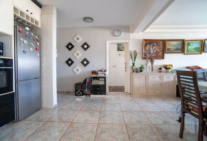 Image No.2-Appartement de 2 chambres à vendre à Neapolis