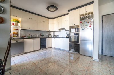 Detached Villa For Sale  in  Select Location