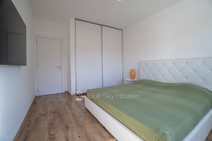 Image No.10-4 Bed Apartment for sale