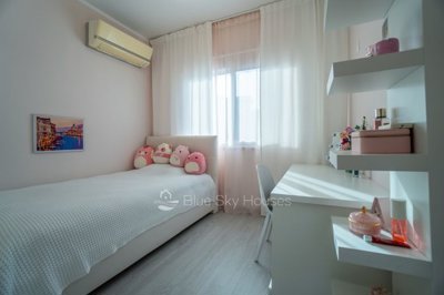 Apartment For Sale  in  Ayios Athanasios