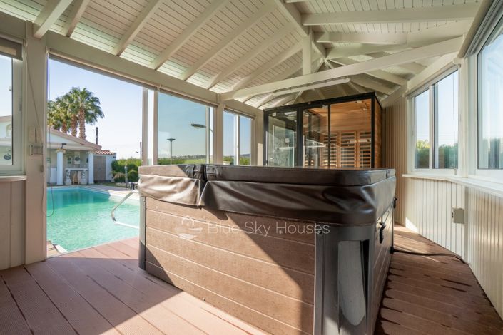 Image No.5-5 Bed Villa for sale