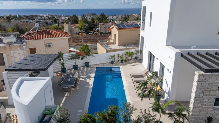 Image No.2-3 Bed Villa for sale