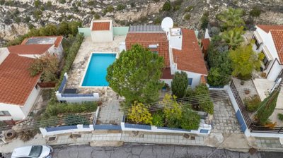 Detached Villa For Sale  in  Tala - Kamares