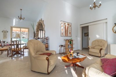 Detached Villa For Sale  in  Tala - Kamares