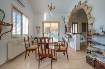 Detached Villa For Sale  in  Tala - Kamares