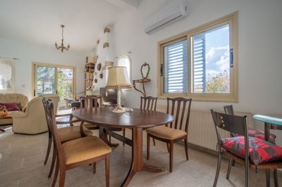 Detached Villa For Sale  in  Tala - Kamares