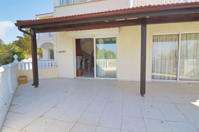 Detached Villa For Sale  in  Tsada