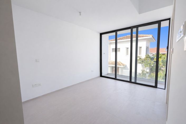 Image No.6-4 Bed Villa for sale