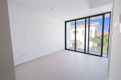 Detached Villa For Sale  in  Dromolaxia