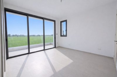 Detached Villa For Sale  in  Dromolaxia