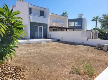 Detached Villa For Sale  in  Chloraka