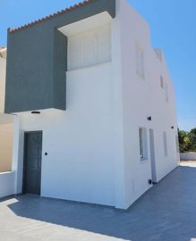 Detached Villa For Sale  in  Chloraka