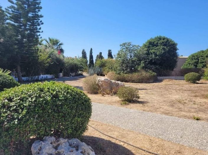 Image No.4-2 Bed Villa for sale