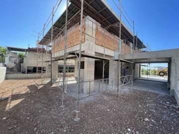 Detached Villa For Sale  in  Emba