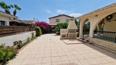 Detached Villa For Sale  in  Aradippou - Agios Fanourios