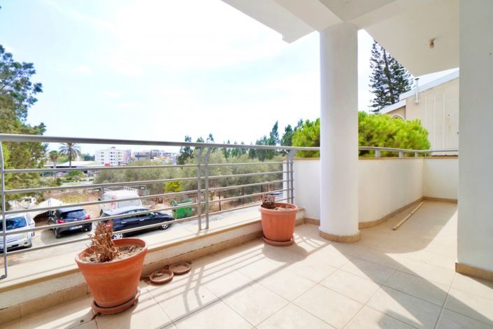 Image No.8-Appartement de 2 chambres à vendre à Larnaca