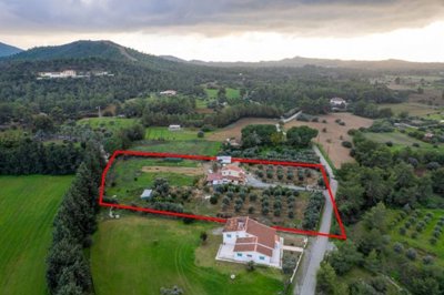 Two-storey house in a large field in Pyrga, Larnaca