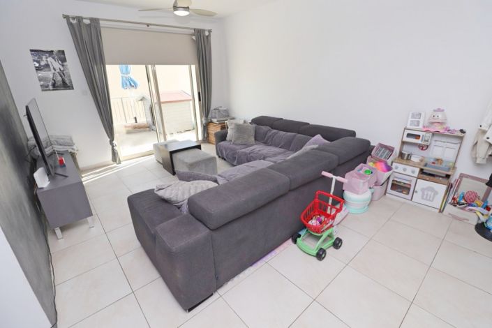 Image No.6-2 Bed Townhouse for sale