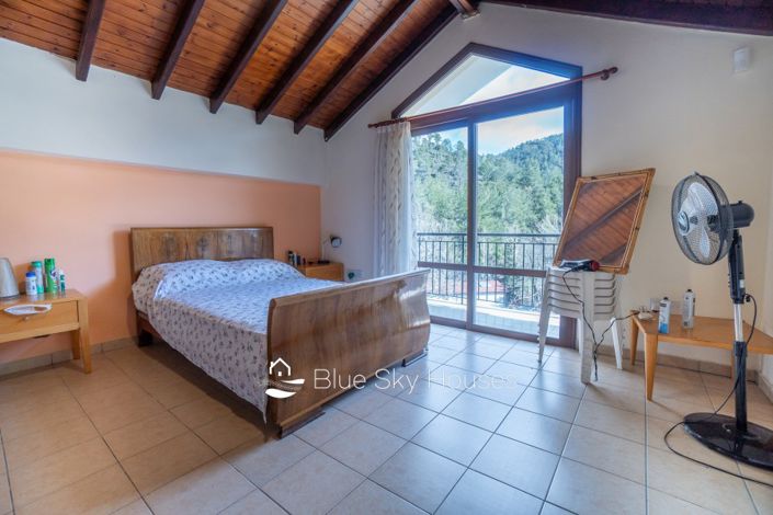 Image No.2-3 Bed Villa for sale