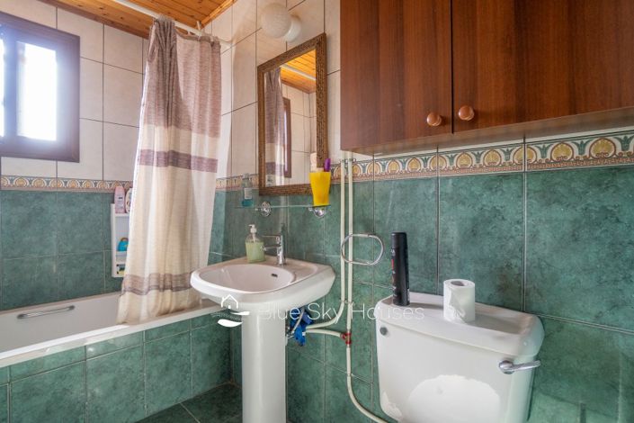 Image No.8-3 Bed Villa for sale