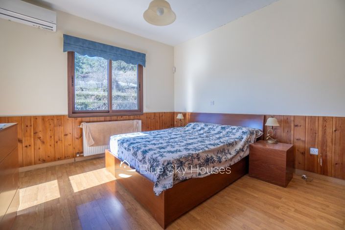 Image No.9-3 Bed Villa for sale