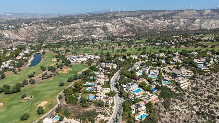 Image No.3-2 Bed Villa for sale