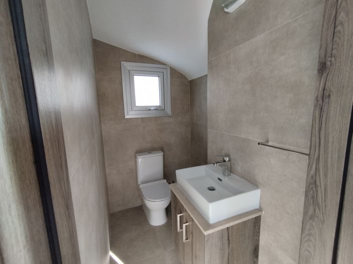 Image No.10-2 Bed Villa for sale