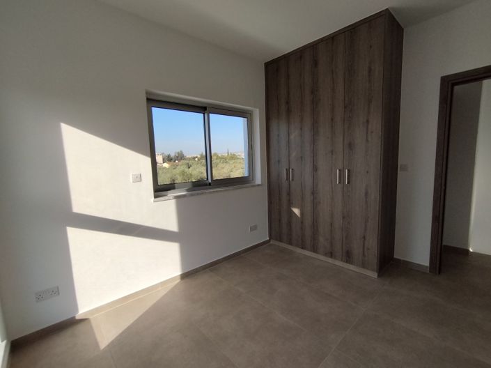 Image No.8-2 Bed Villa for sale