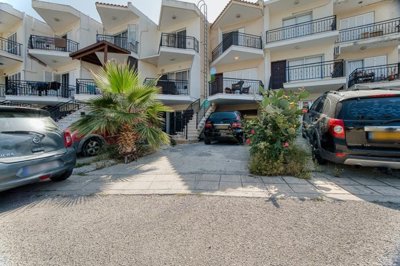 Detached Villa For Sale  in  Chloraka