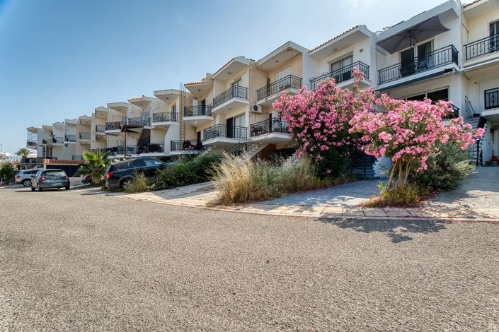 Image No.3-2 Bed Townhouse for sale