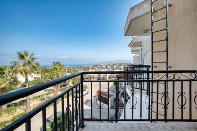 Detached Villa For Sale  in  Chloraka