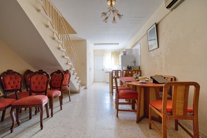 Image No.7-2 Bed Townhouse for sale