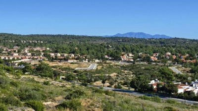 Villas / Houses in Souni-Zanatzia