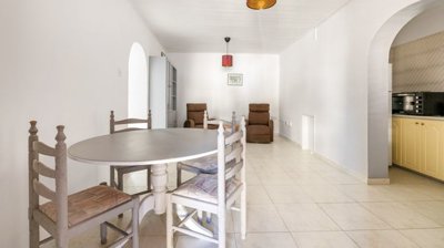 Bungalow For Sale  in  Pissouri