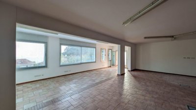 Spacious Two-Storey Home with Basement & Workshop in Zoopigi, Limassol